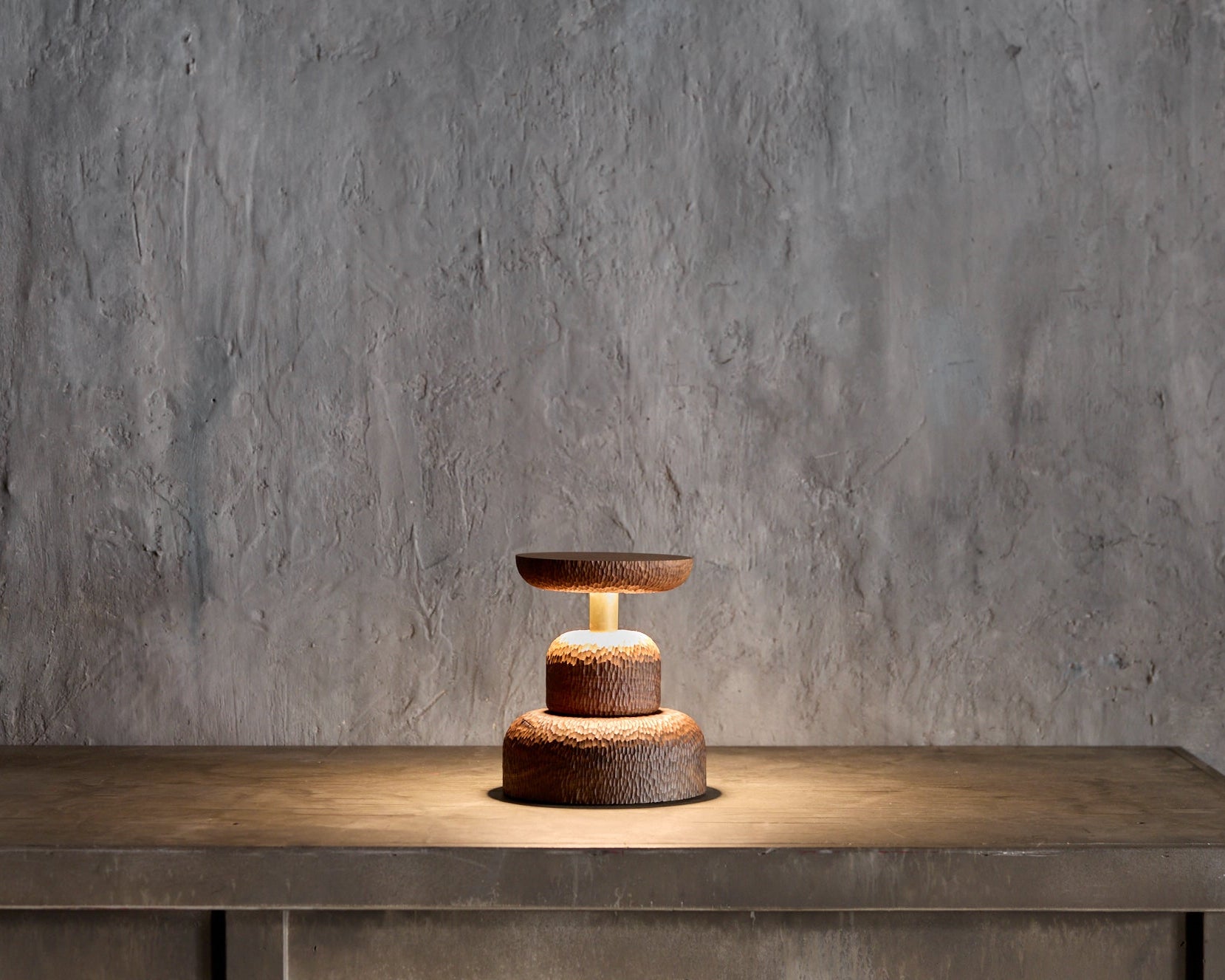 Tanens Lucem Circulus Lamp